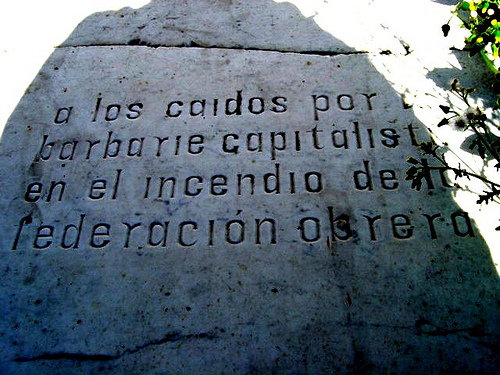 Tumba conmemorativa a los caídos. Tumba conmemorativa a los caídos.
